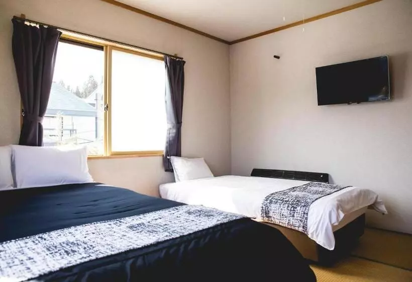 Retkeilymaja Hakuba Cortina Lodge