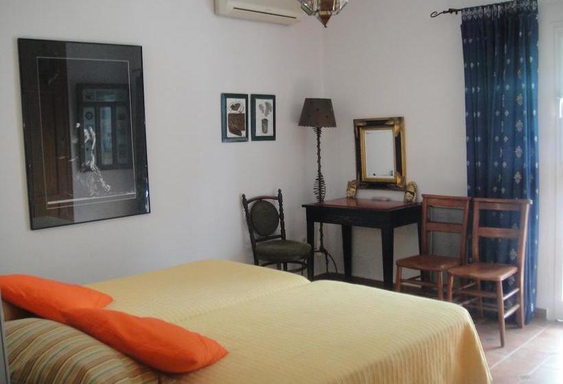 تختخواب و صبحانه Casa La Felicidad