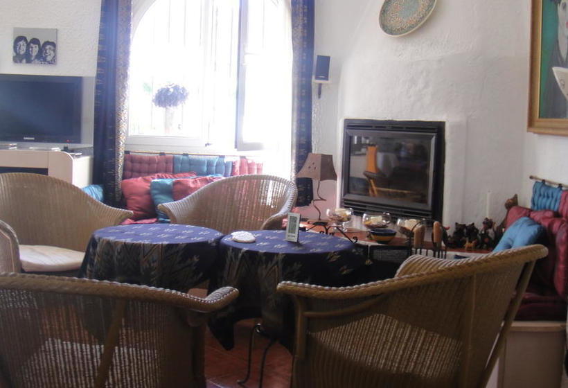 تختخواب و صبحانه Casa La Felicidad