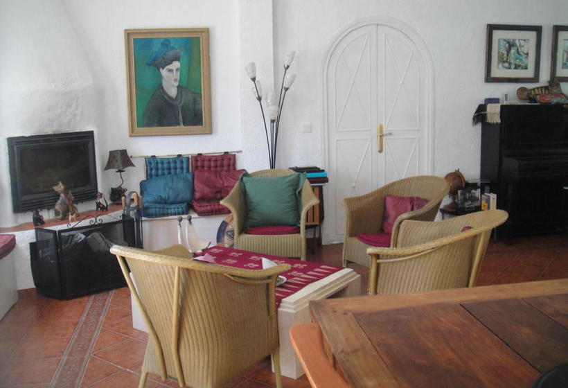 تختخواب و صبحانه Casa La Felicidad