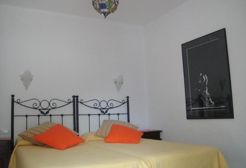 تختخواب و صبحانه Casa La Felicidad