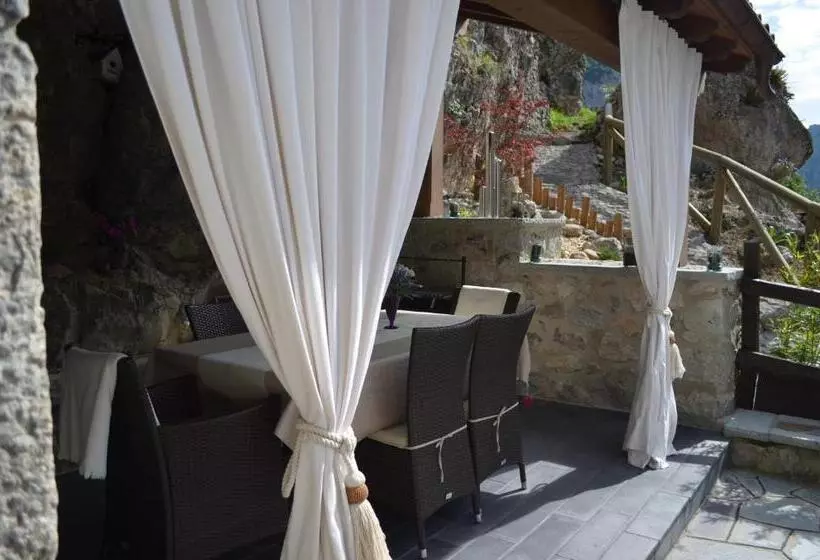 تختخواب و صبحانه Casa Maru
