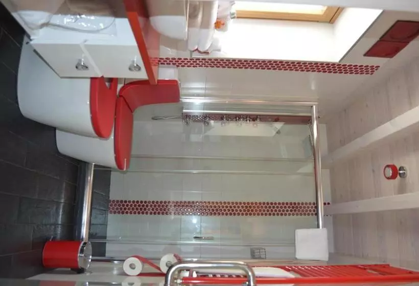 تختخواب و صبحانه Casa Maru