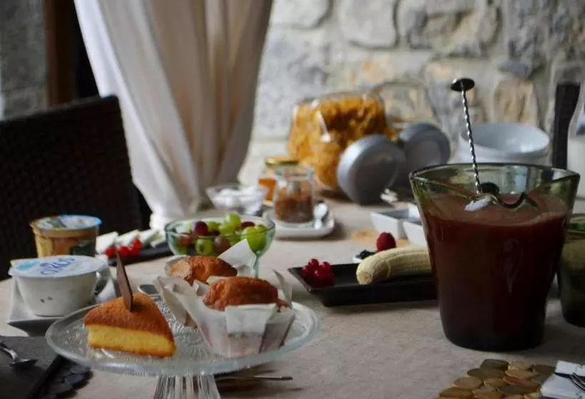 تختخواب و صبحانه Casa Maru