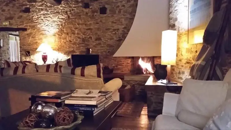 تختخواب و صبحانه Casa Peleyon