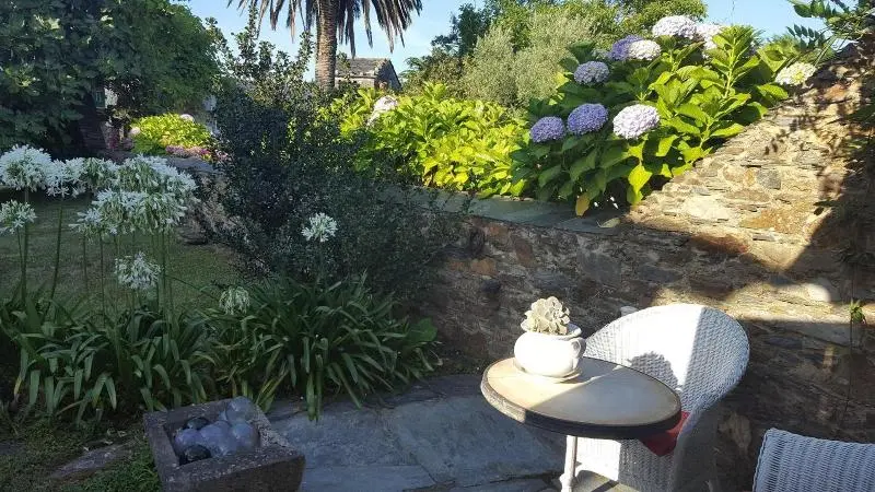 تختخواب و صبحانه Casa Peleyon