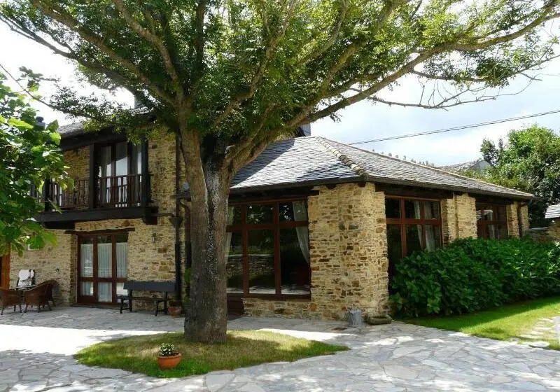 تختخواب و صبحانه Casa Peleyon