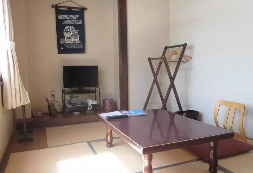 Aamiaismajoitus (B&B) Shiunso