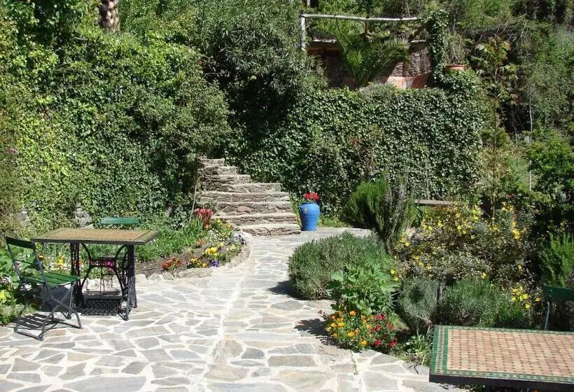 Aamiaismajoitus (B&B) Sierra Y Mar