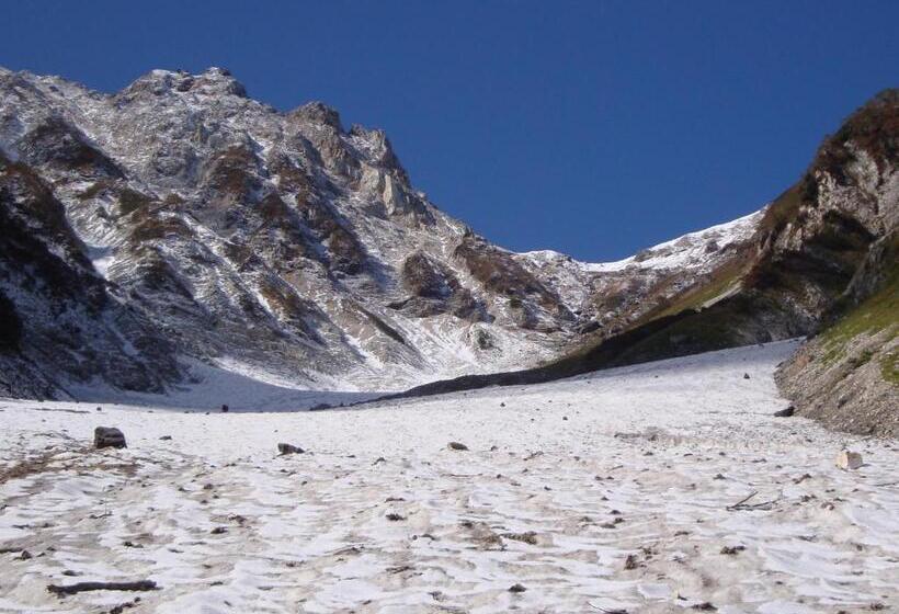 هتل La Montagne Furuhata