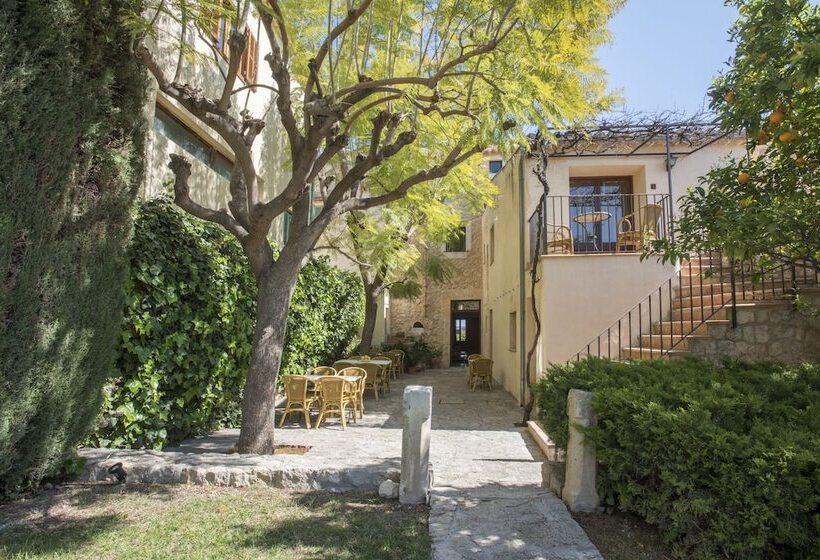 هتل Sa Bisbal Turismo De Interior