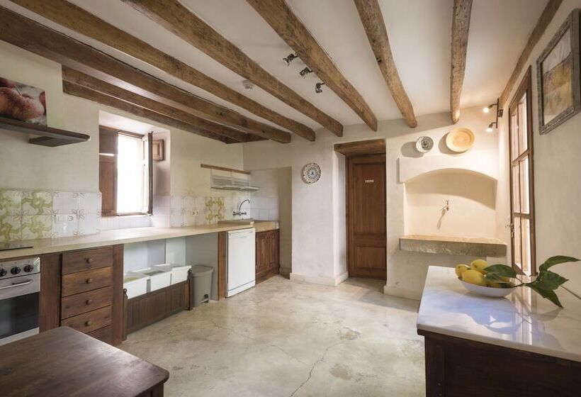 هتل Sa Bisbal Turismo De Interior