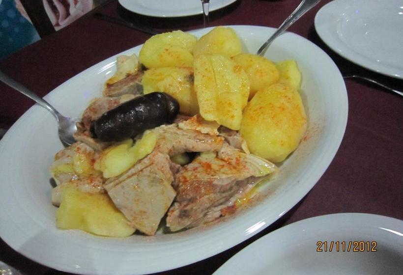 هتل Santo Apóstol