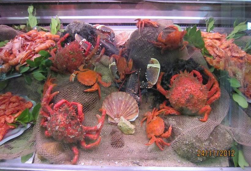 هتل Santo Apóstol