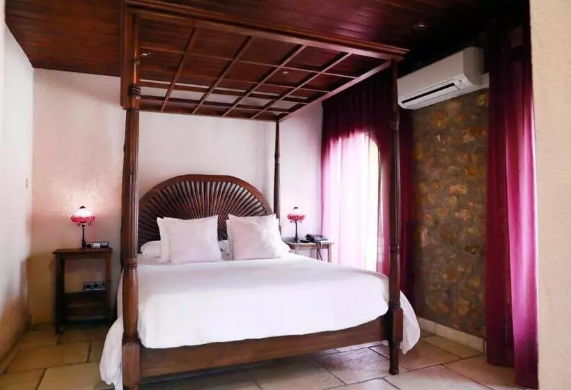 La Violeta Hotel Spa & Chill Out