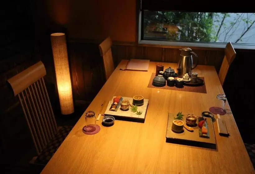 旅館 Shinwaen