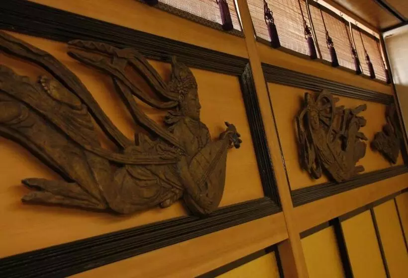 Ryokan Tsuki No Shizuka