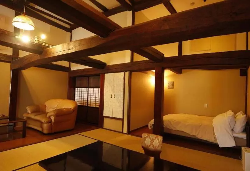 Ryokan Tsuki No Shizuka