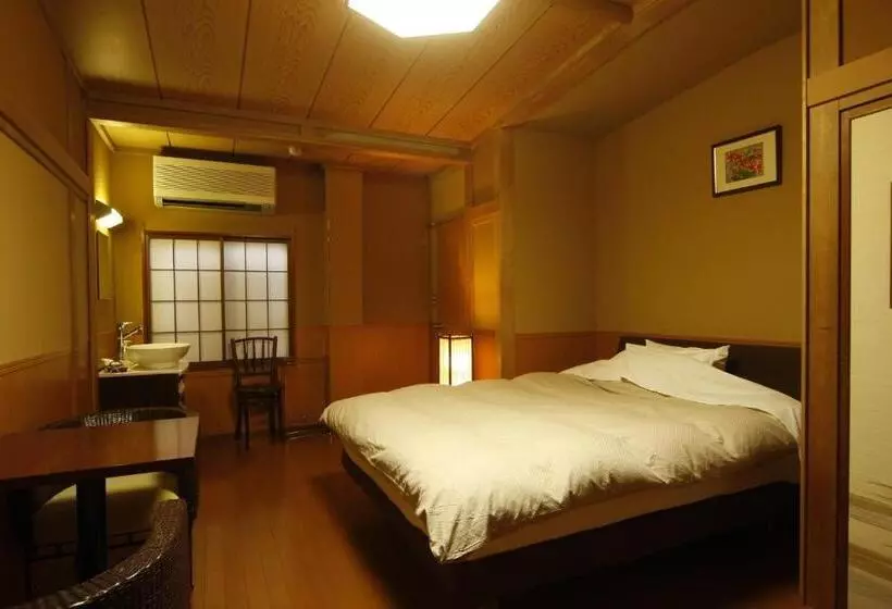 Ryokan Tsuki No Shizuka