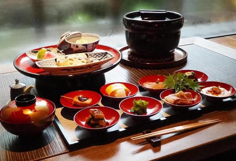 Yuzuya Ryokan   Adult Only