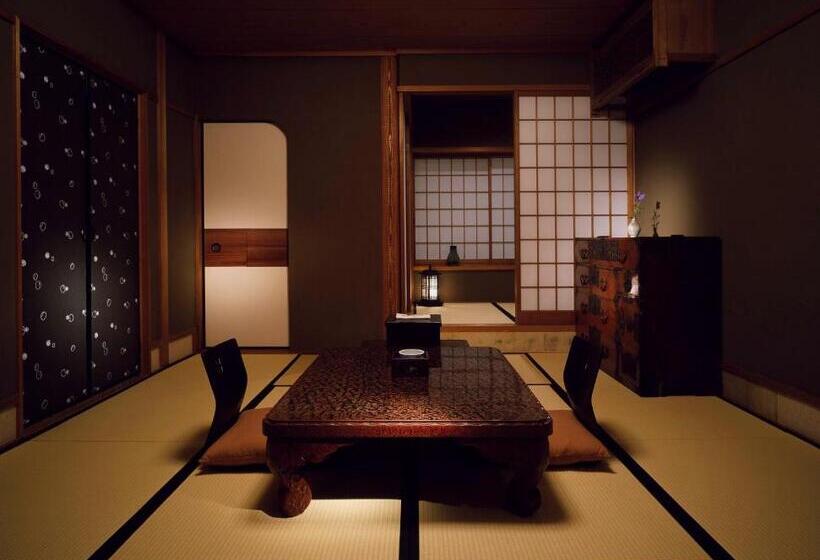 Yuzuya Ryokan   Adult Only