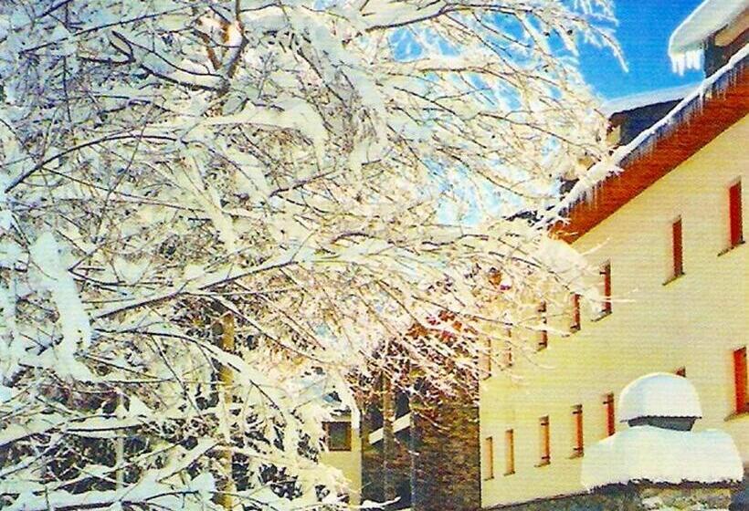 Alberg La Molina Xanascat