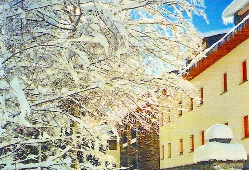 Alberg La Molina Xanascat