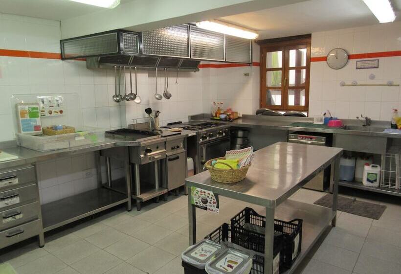 Albergue Ambiental De Beizama   Beizamako Aterpetxea