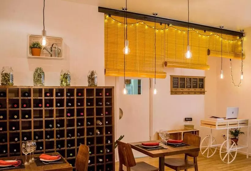 Retkeilymaja Hostal La Creu