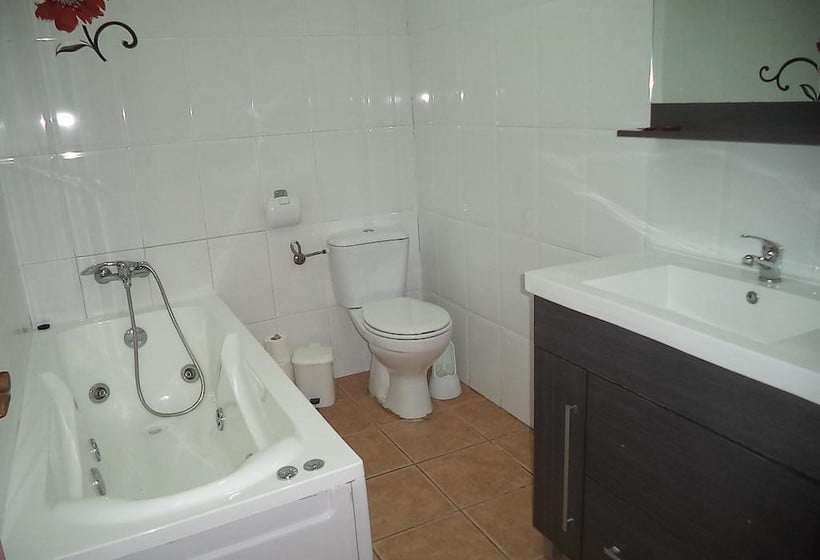 Albergue De Peregrinos A Santiago