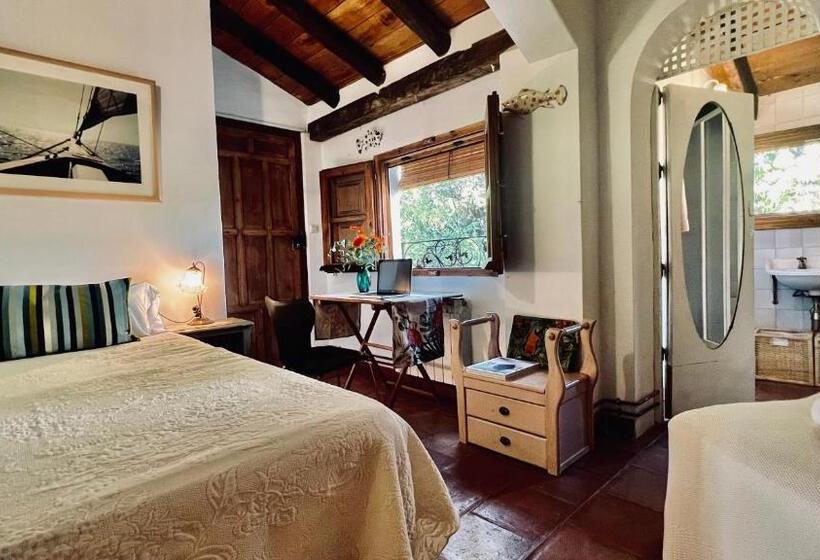 Bed and Breakfast Cortijo El Pino Retreat