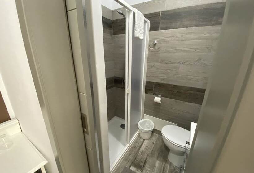 تختخواب و صبحانه Pension Cassandra