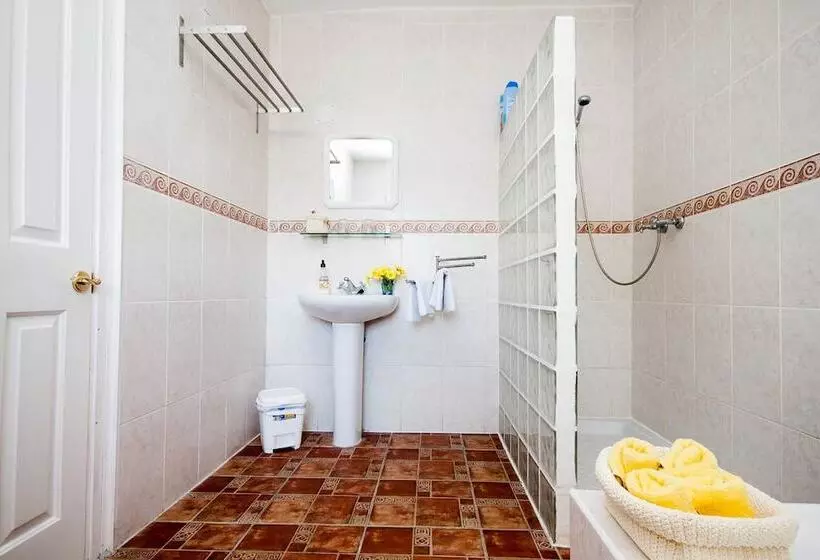 Bed & Breakfast Dos Alamos