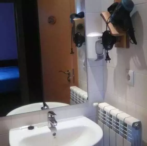 El Albergue Covaleda   Hostel