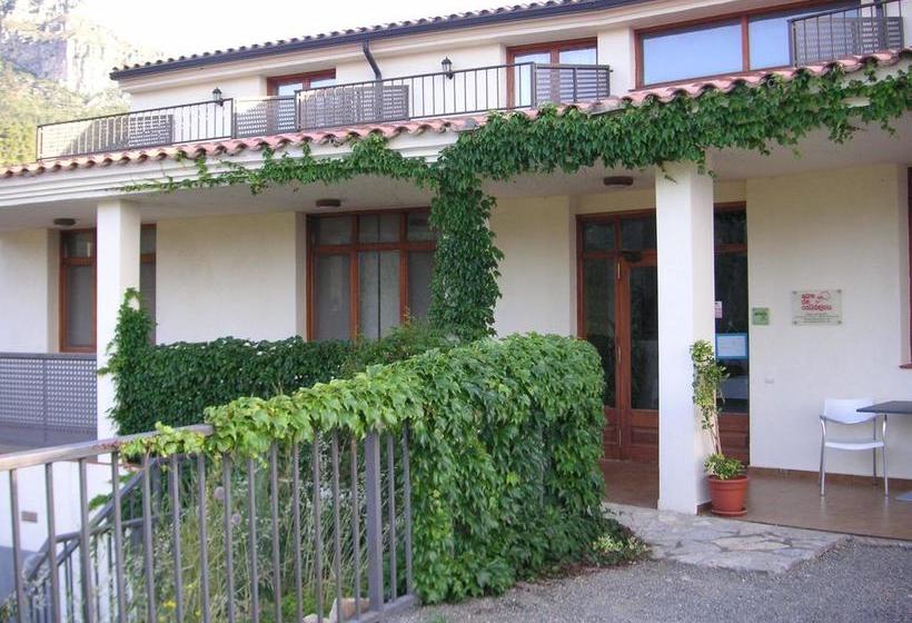 هتل Aire De Colldejou