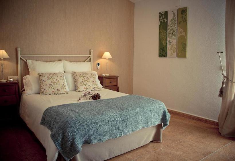 هتل Aire De Colldejou