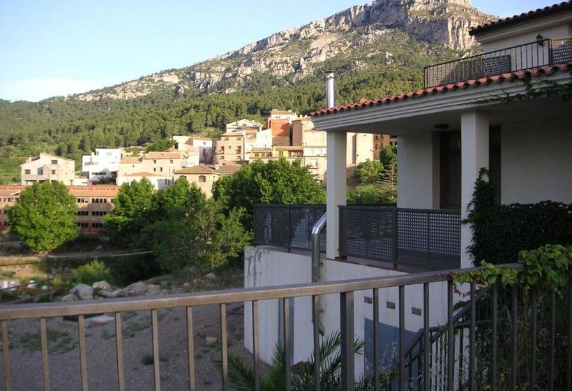 هتل Aire De Colldejou