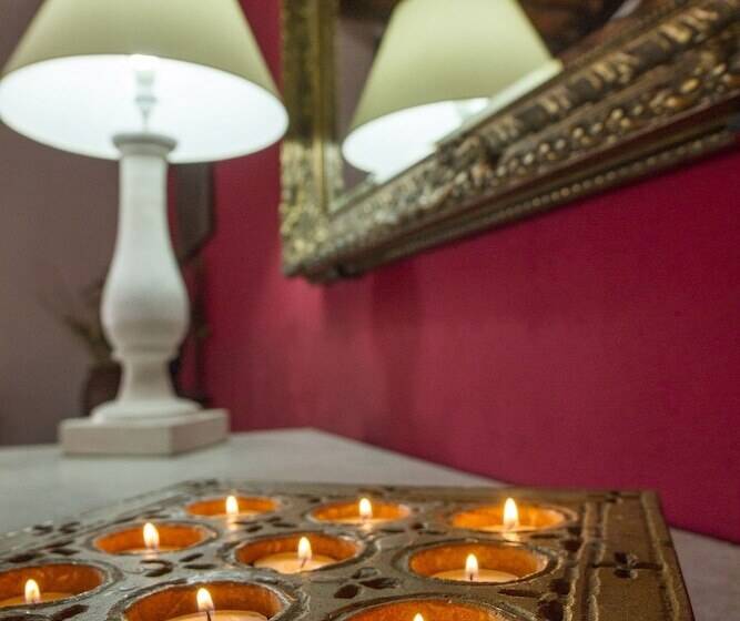 فندق Bodega El Moral