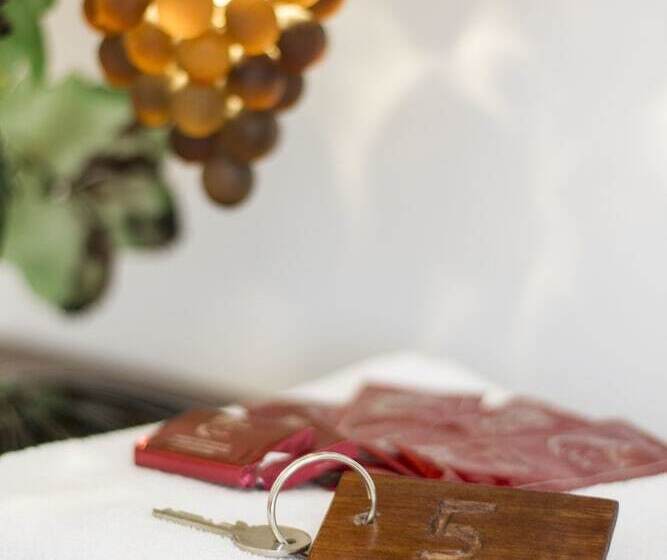 فندق Bodega El Moral