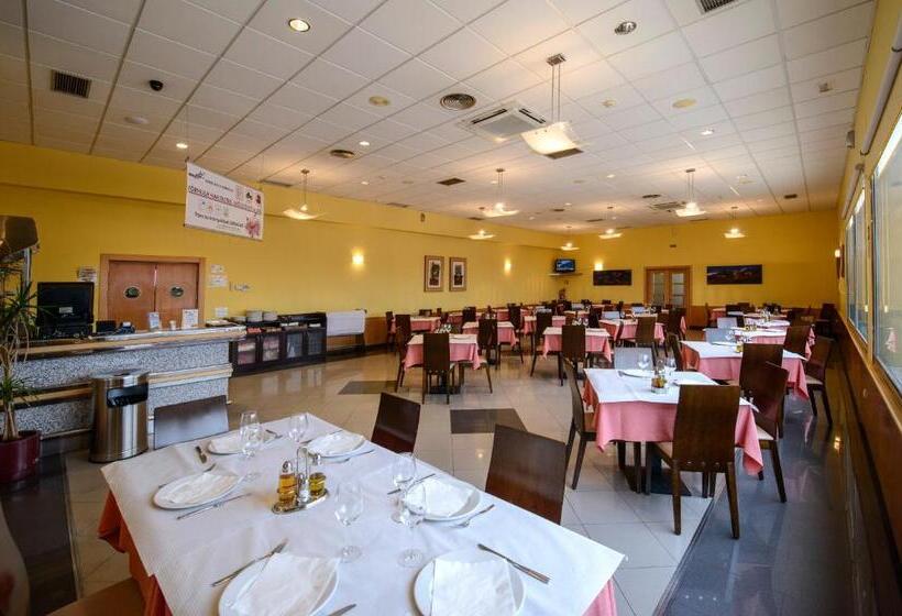 호텔 Castillo El Burgo