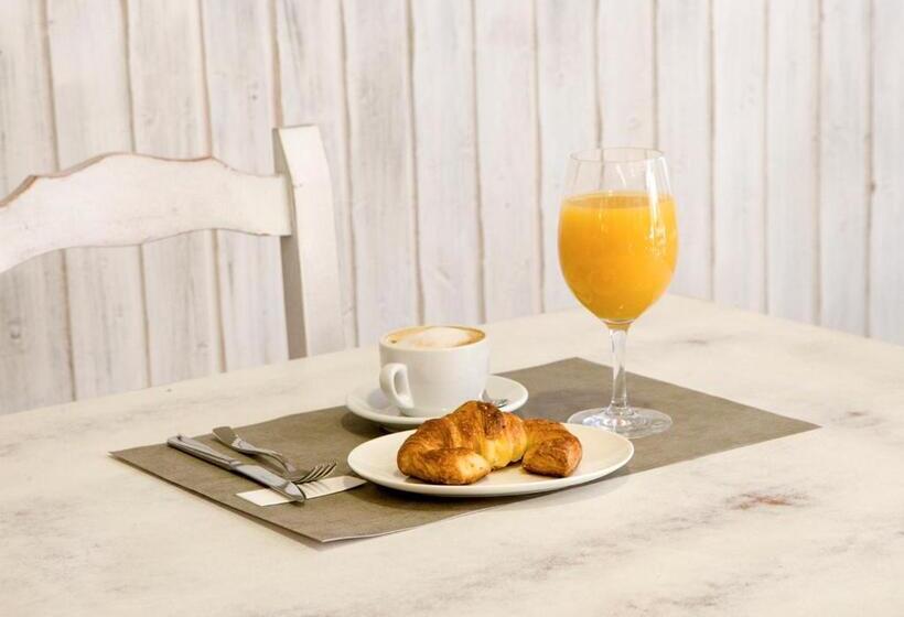 Отель Salbatoreh