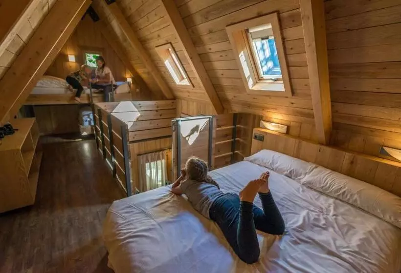 اقامتگاه Bungalows Verneda Mountain Resort