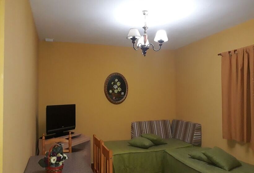 אתר נופש Camping Bungalows Cabañas La Vera