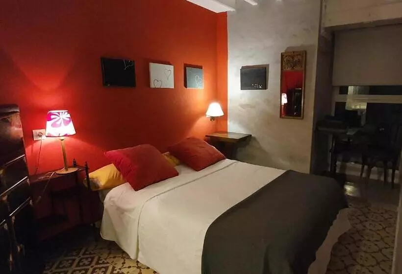 هاستل Barrio Boutik Hostal Long Stays