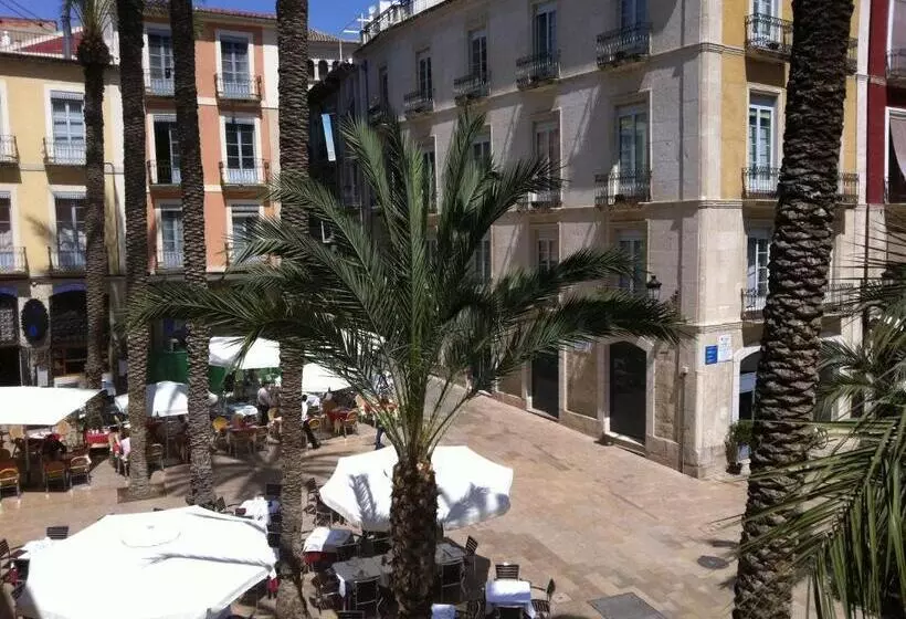 هاستل Barrio Boutik Hostal Long Stays