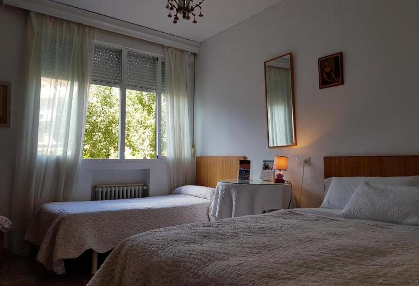 Bed and Breakfast Beside The Roman Wall