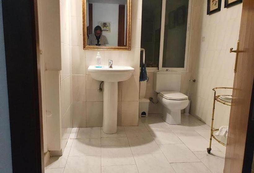 Bed and Breakfast Beside The Roman Wall