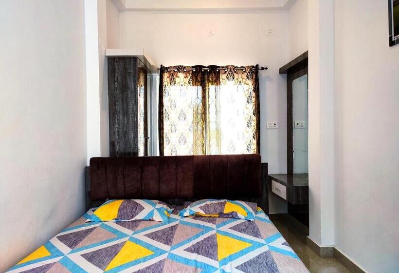 Bed and Breakfast Khushi Paying Guest House