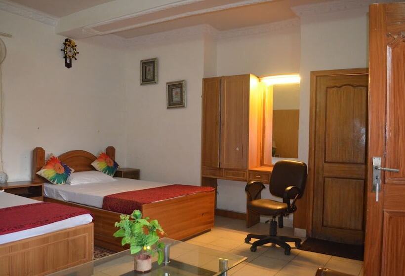 ホテル Centre Point Resorts And Club