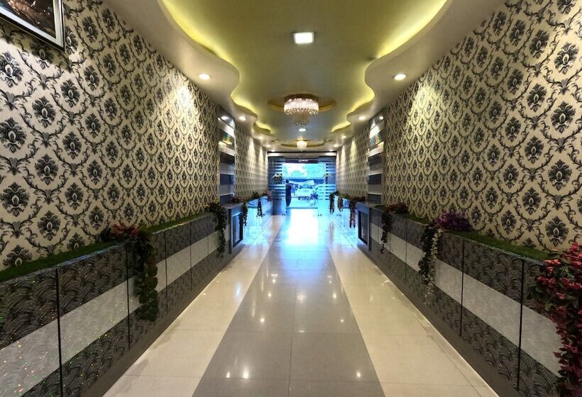 فندق Corporate Inn